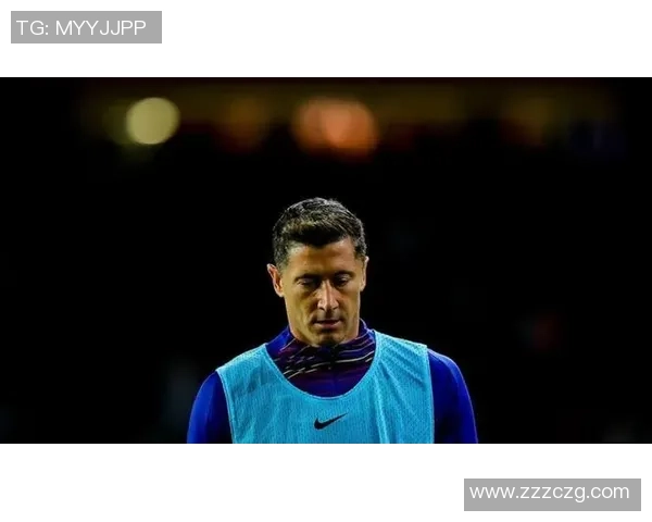 费内巴切向莱万多夫斯基提供一年半合同转会费引发关注